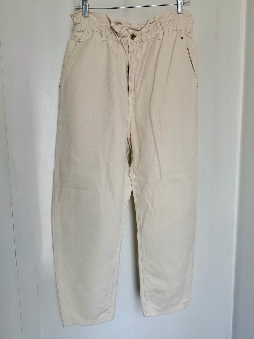 Zara Paperbag Baggy Jeans (or trousers) in cream/oyster-white.
